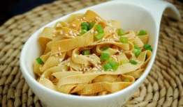 芝麻豆腐皮,传统美食的现代化演绎